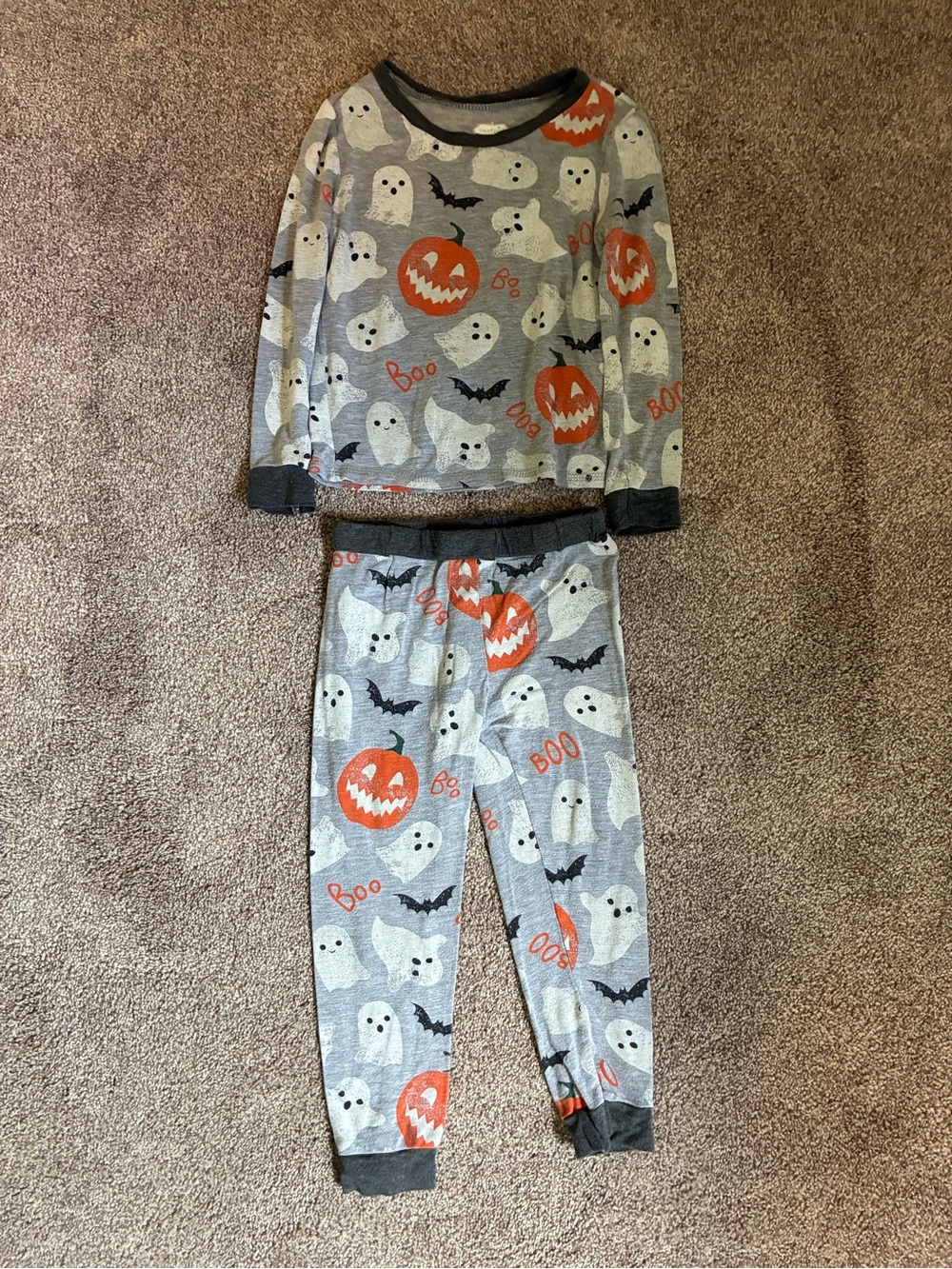 Mudpie Kid’s Bamboo Halloween Ghost & Pumpkin Pajama Set
